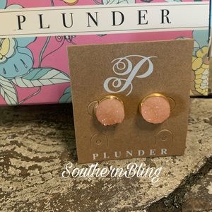 Plunder Alana pink druzy stud earrings new
